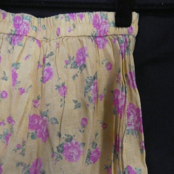Unbranded | 10.5 inch waist measured | Floral Mustard Pants With Pink Flowers - Picture 12 of 16